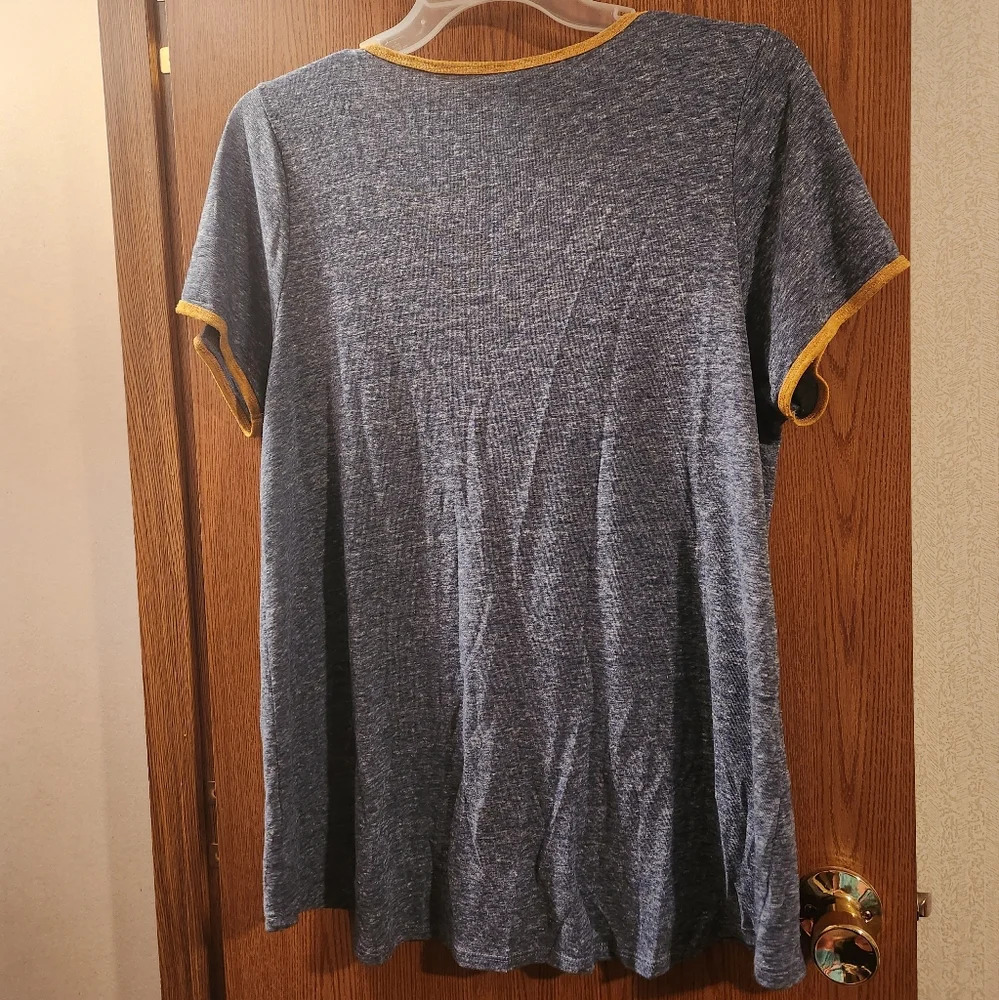 LuLaRoe XL Basic Blue Short Sleeve Tee - Picture 4 of 6